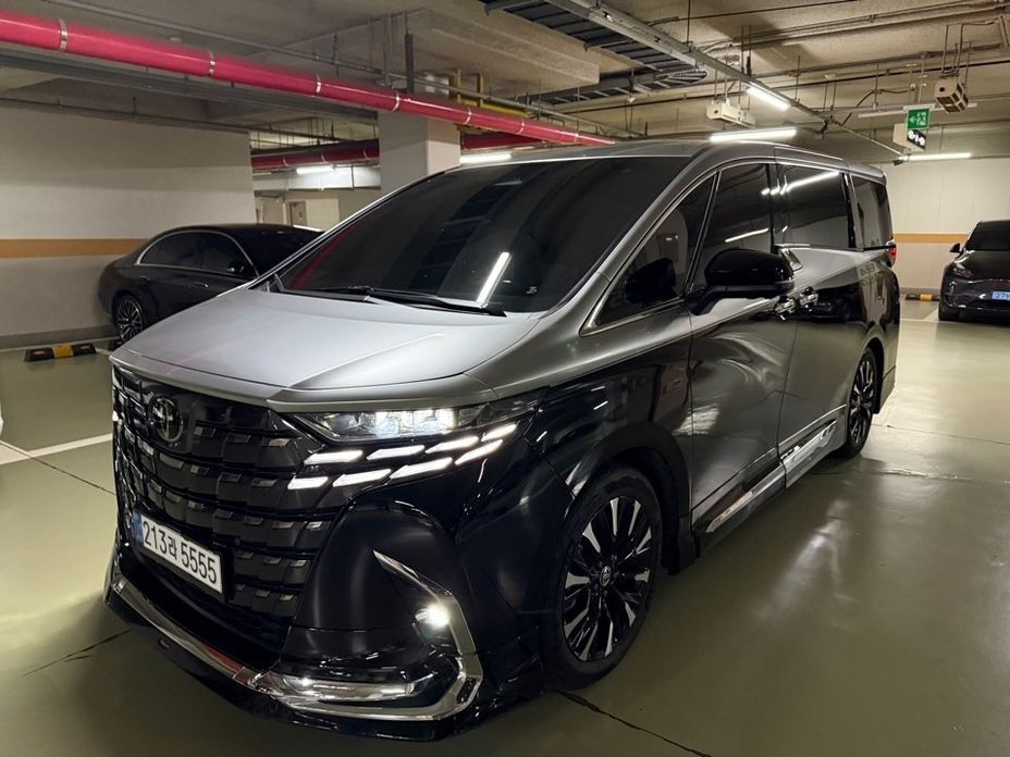 Toyota Alphard 2025