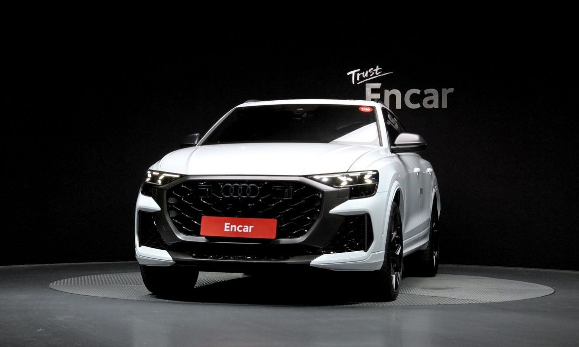 Audi RSQ8 2025
