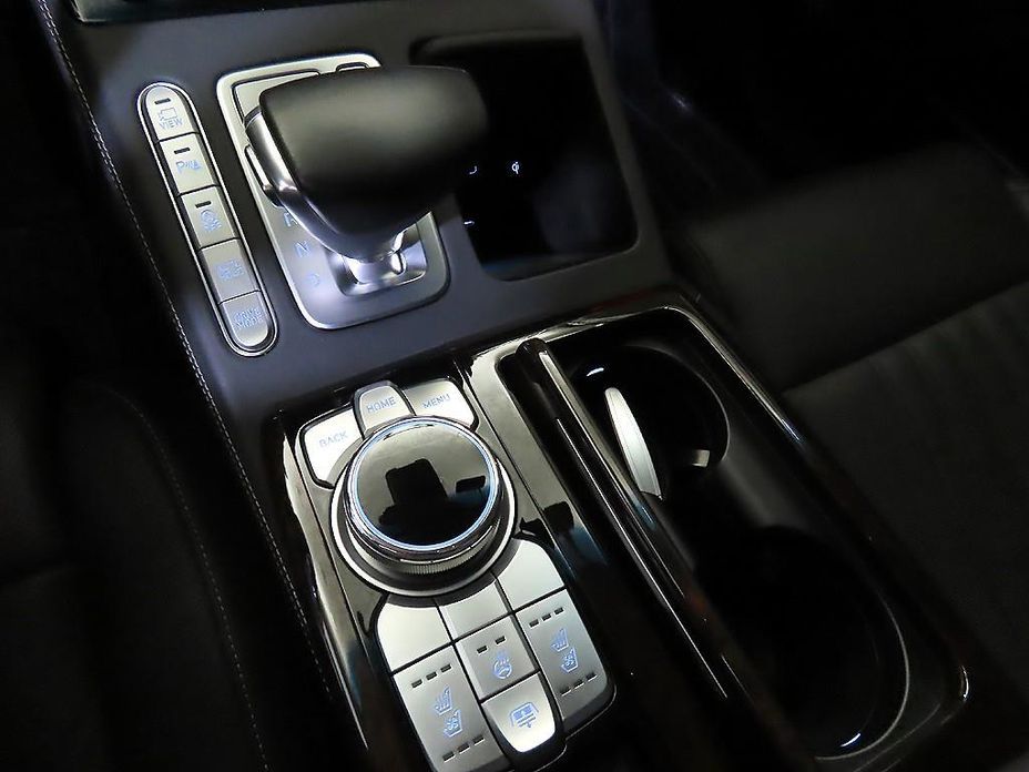 Genesis G90 2019