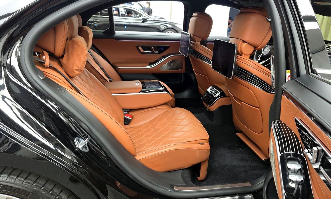 Mercedes-Benz S-Class 2023