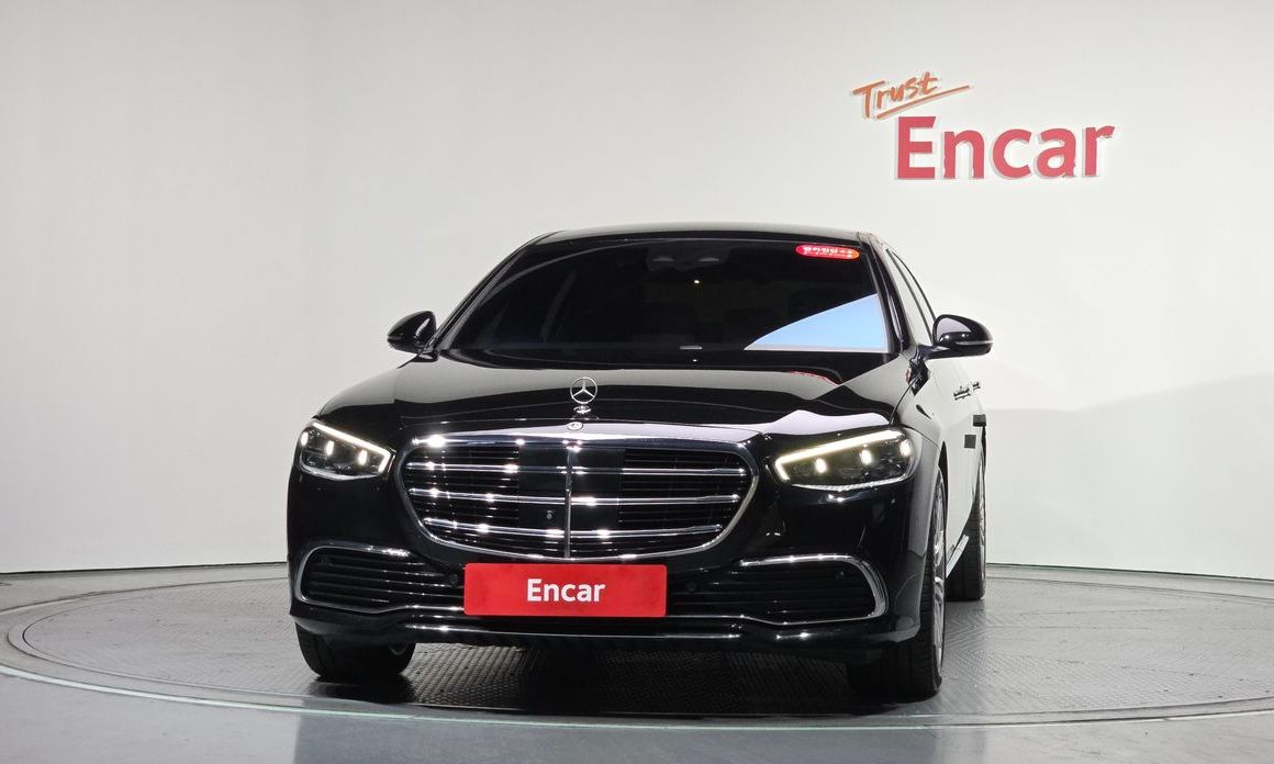 Mercedes-Benz S-Class 2023