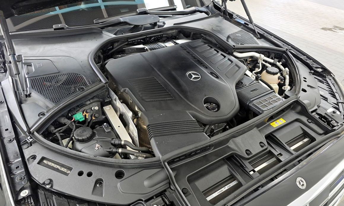 Mercedes-Benz S-Class 2023