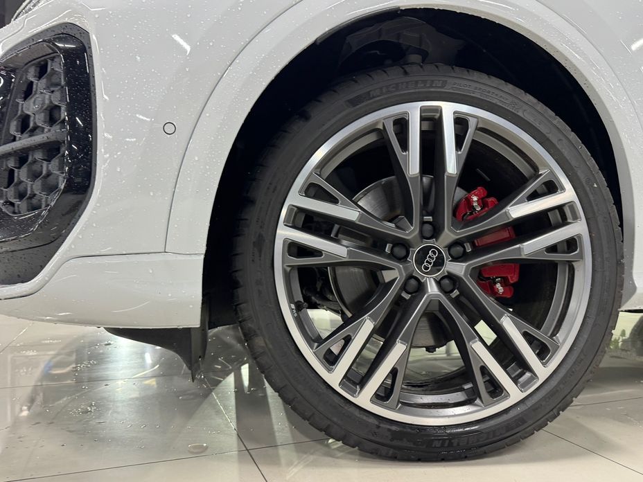 Audi Q5 2025