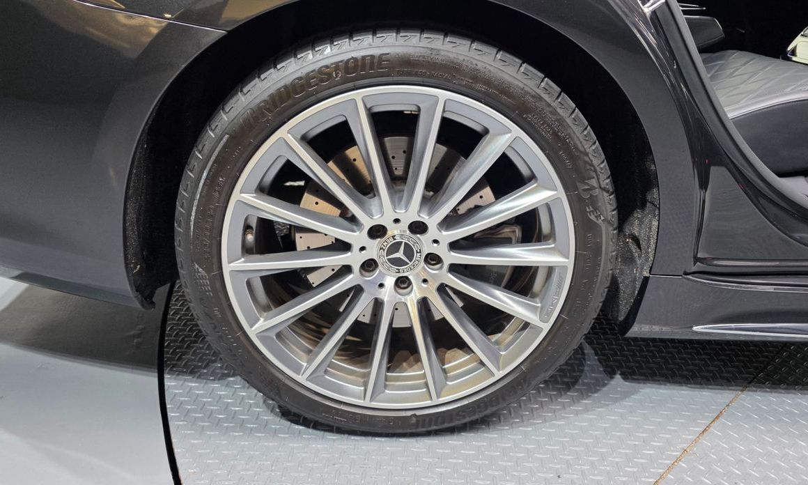 Mercedes-Benz S-Class 2021