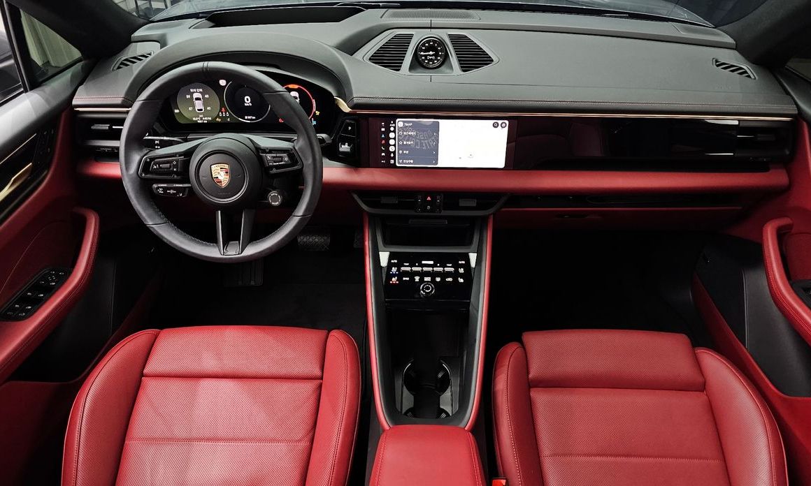 Porsche Macan 2025