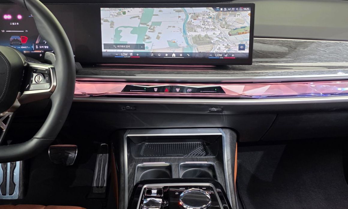 BMW 7-Series 2024