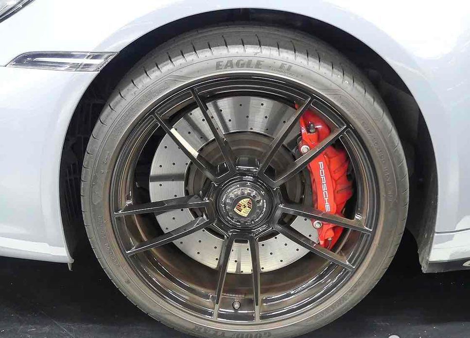Porsche 911 2024