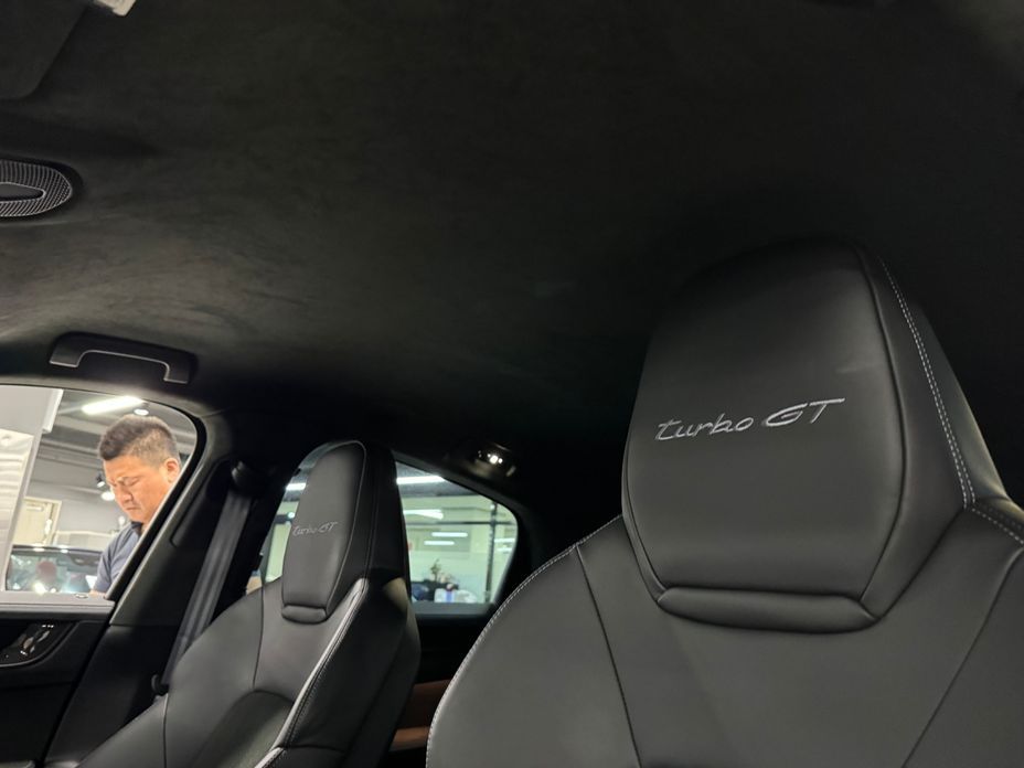Porsche Cayenne 2025
