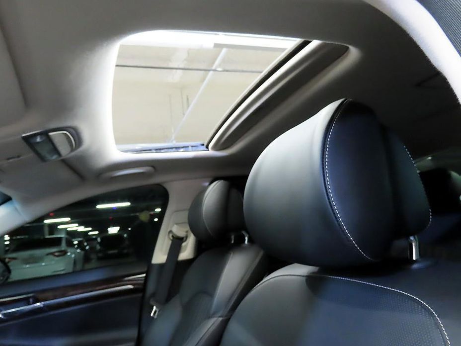 Genesis G90 2019