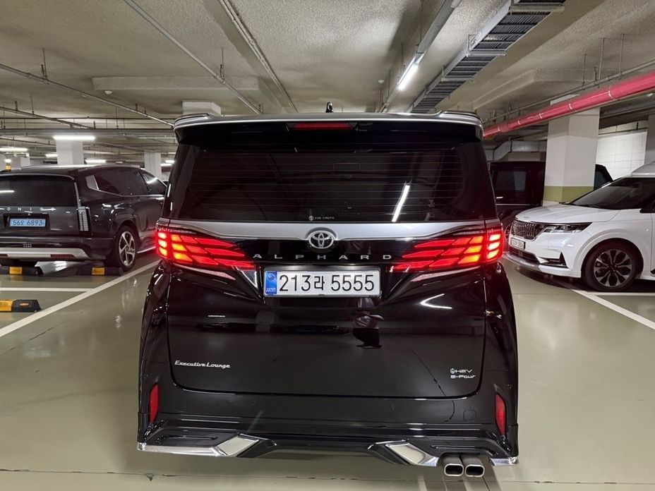 Toyota Alphard 2025