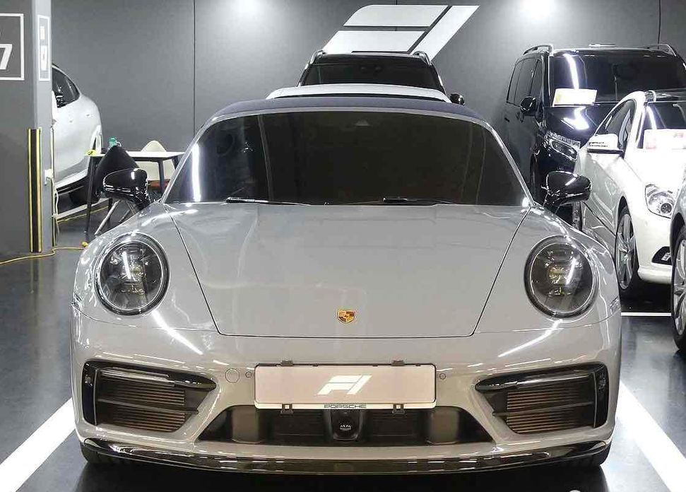 Porsche 911 2024