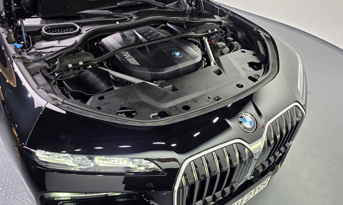 BMW 7-Series 2024