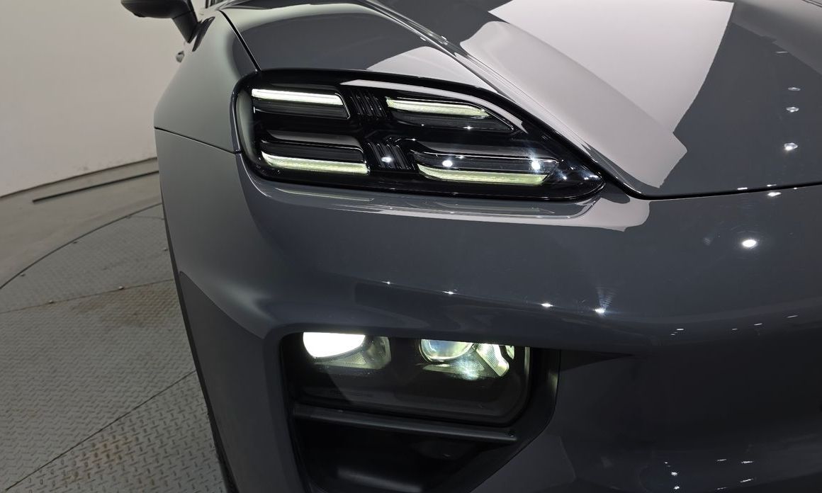 Porsche Macan 2025