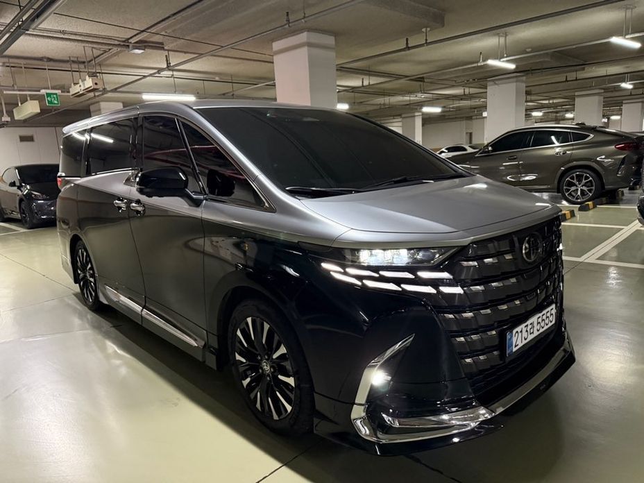 Toyota Alphard 2025