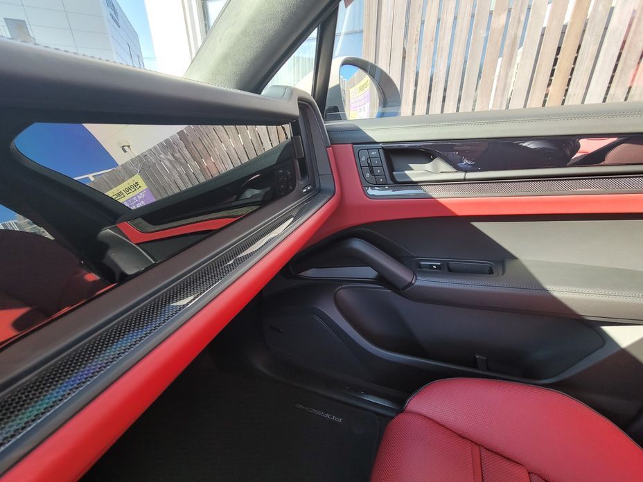 Porsche Cayenne 2025