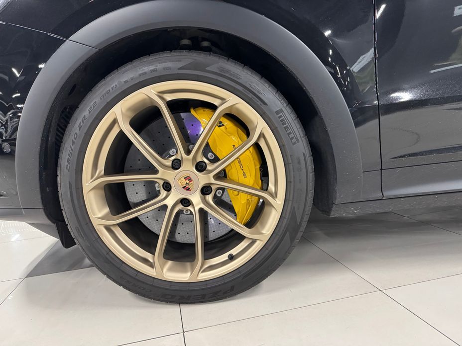 Porsche Cayenne 2025