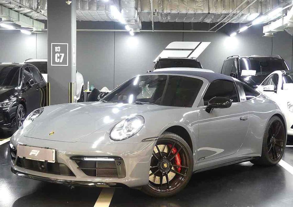 Porsche 911 2024