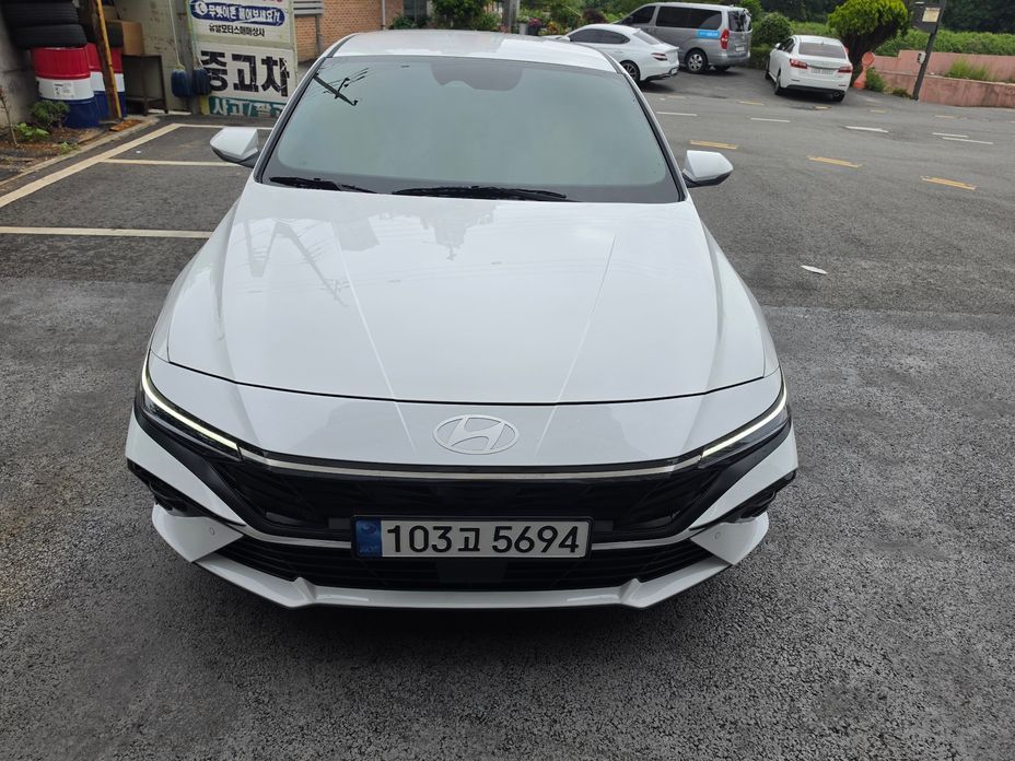 Hyundai AVANTE 2024