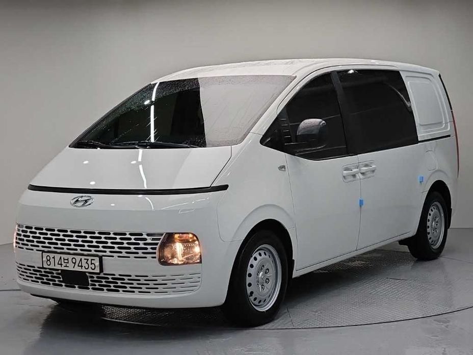 Hyundai Staria 2023