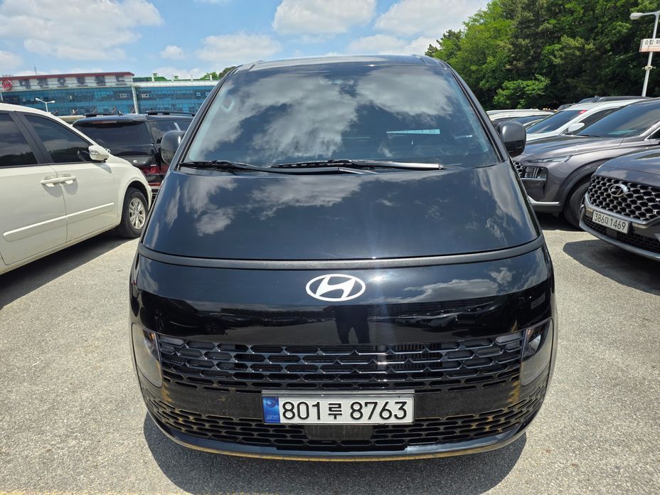 Hyundai Staria 2025