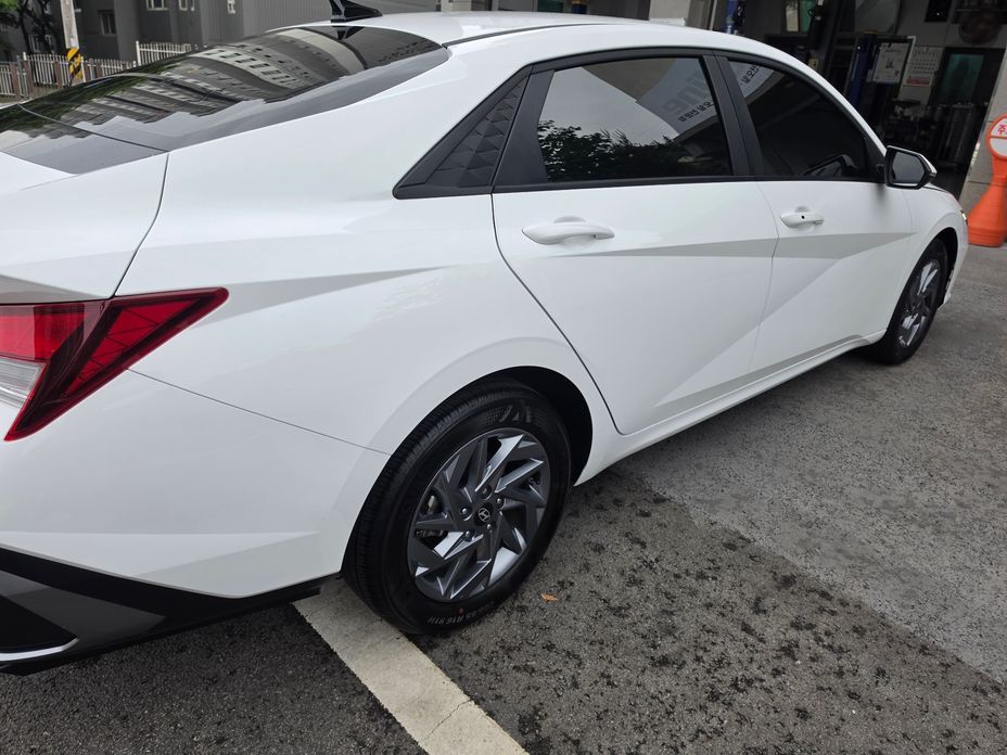 Hyundai AVANTE 2024