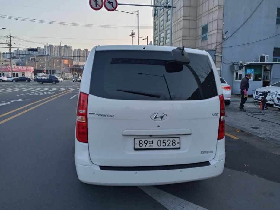 Hyundai Starex 2021