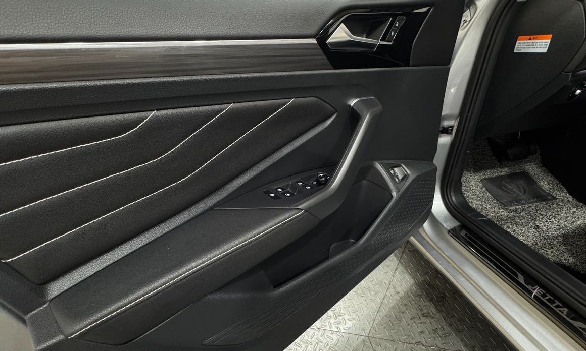 Volkswagen Jetta 2023