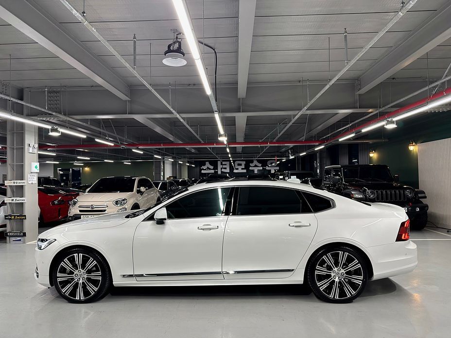 Volvo S90 2023