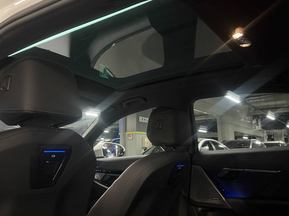 BMW 5-Series 2024