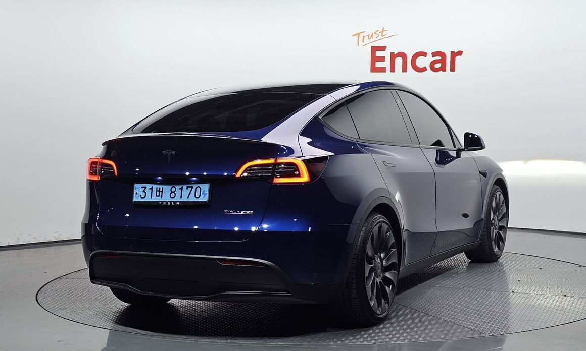 Tesla Model Y 2022