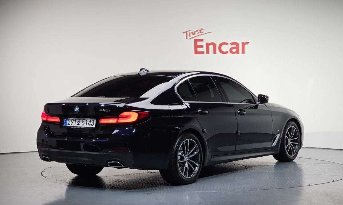 BMW 5-Series 2022