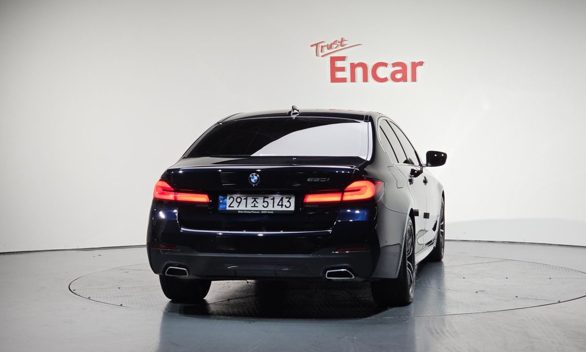 BMW 5-Series 2022