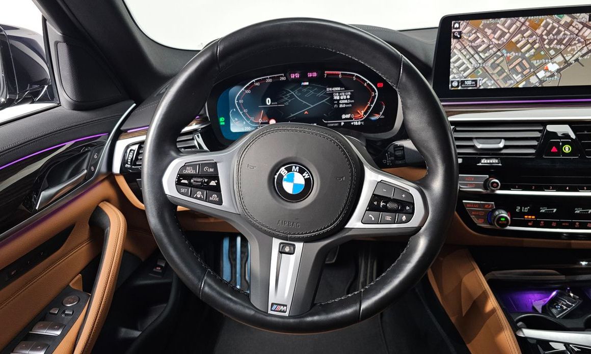 BMW 5-Series 2022