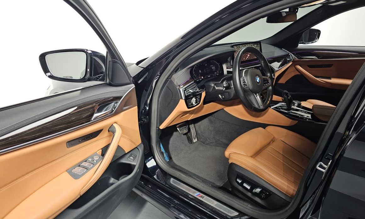 BMW 5-Series 2022