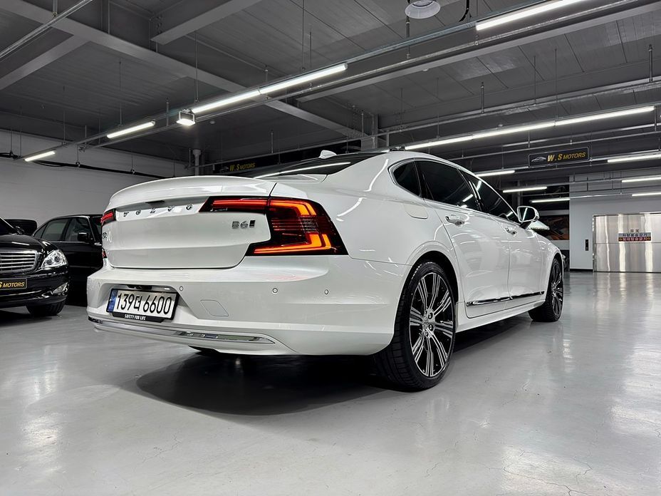 Volvo S90 2023