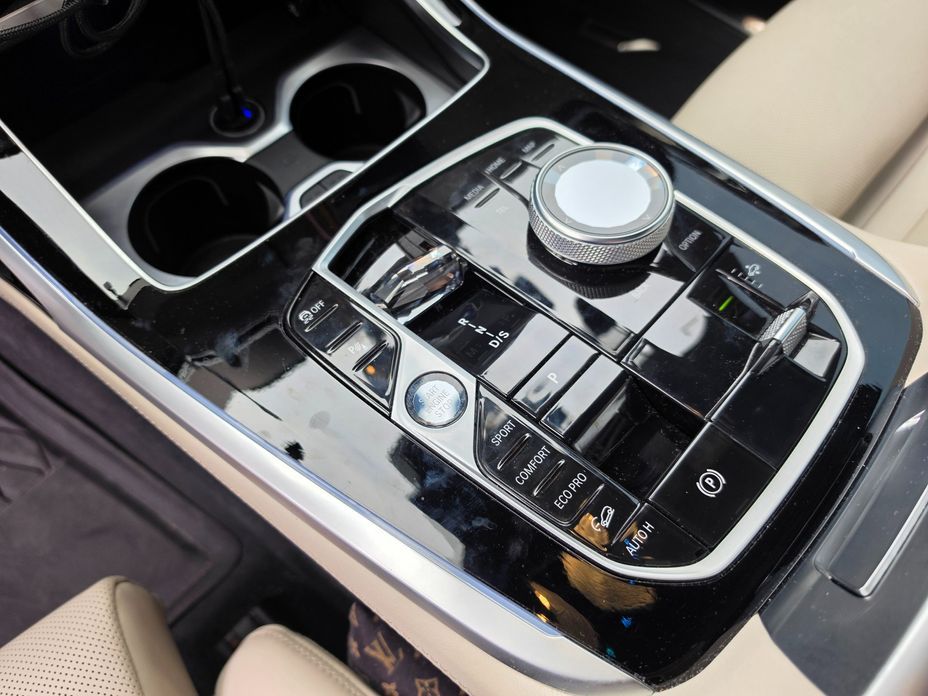 BMW X7 2024