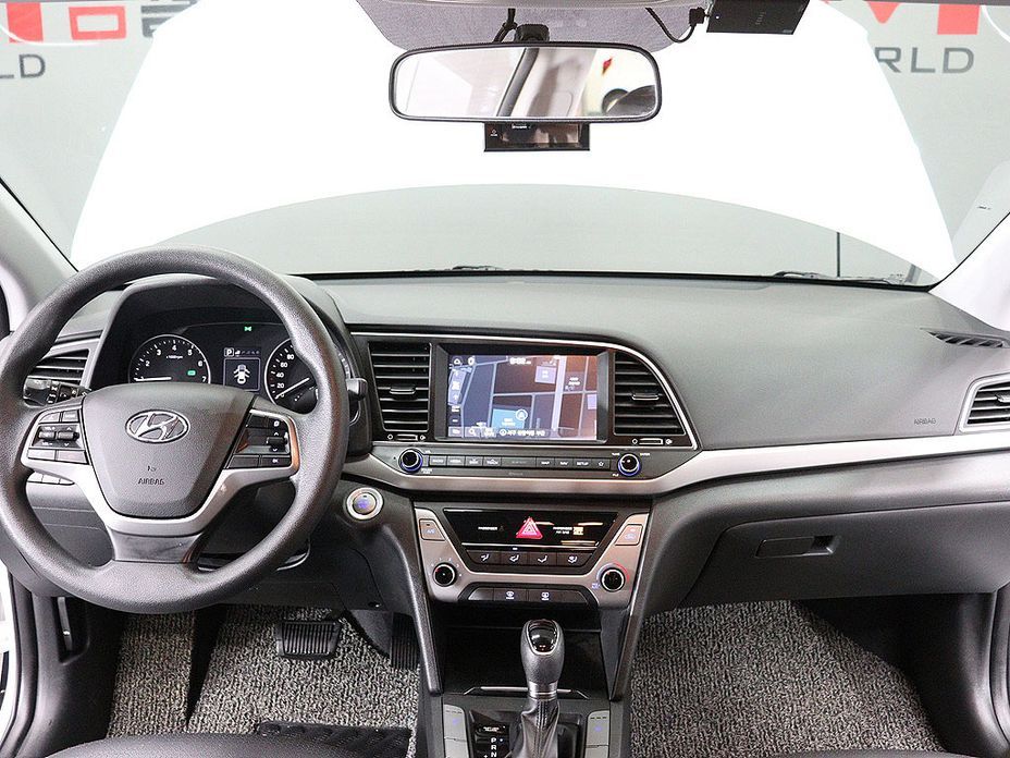Hyundai AVANTE 2018