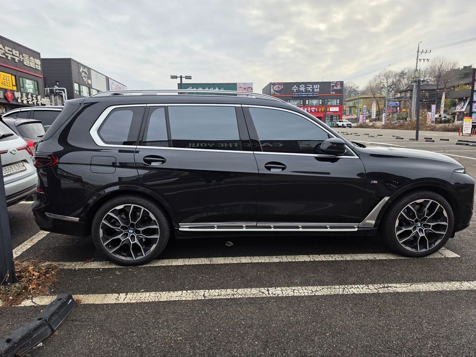 BMW X7 2024