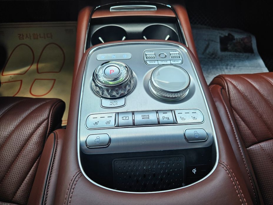 Genesis G90 2023