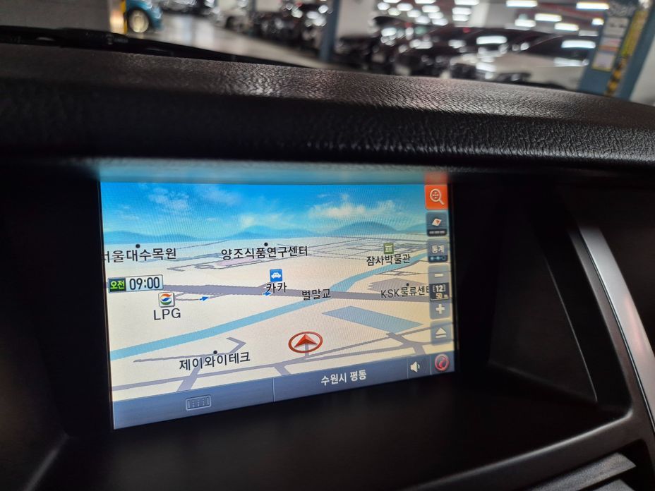 Renault-KoreaSamsung SM7 2010