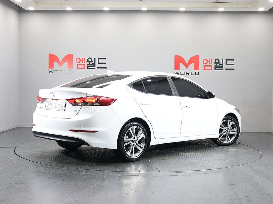 Hyundai AVANTE 2018