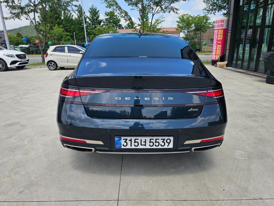 Genesis G90 2023