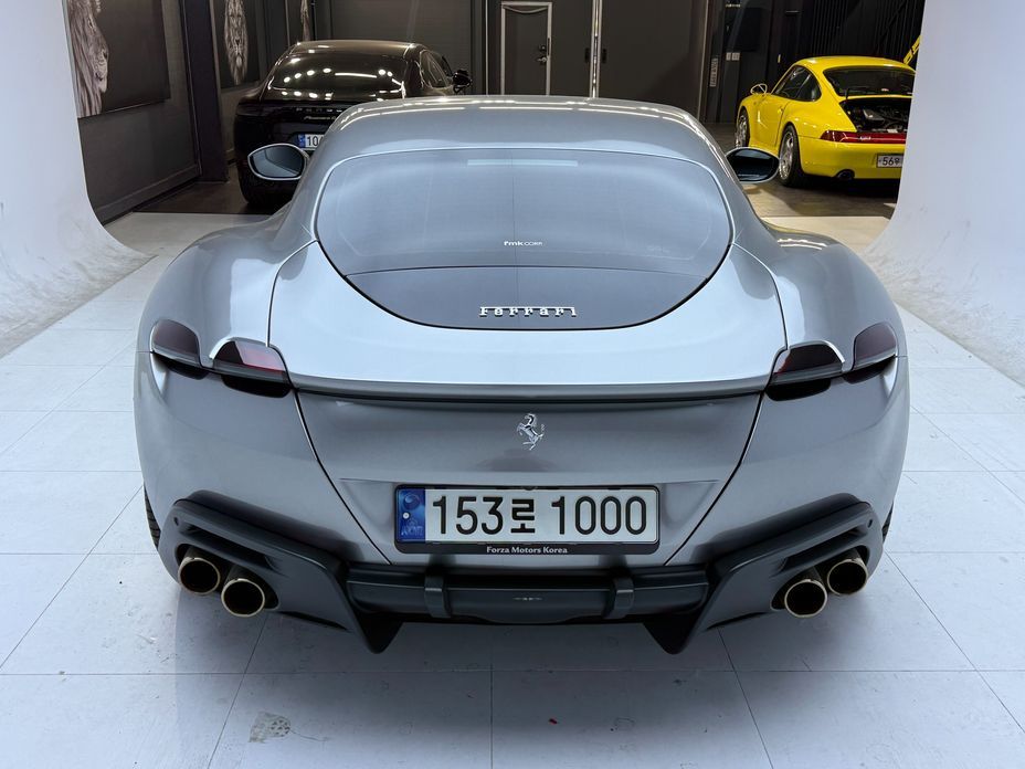 Ferrari Roma 2021