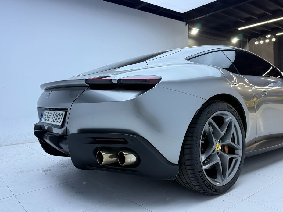 Ferrari Roma 2021