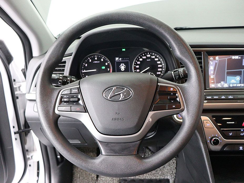 Hyundai AVANTE 2018