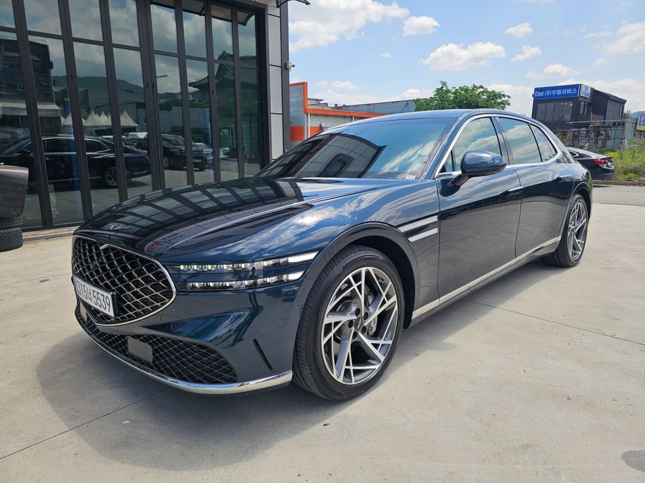 Genesis G90 2023