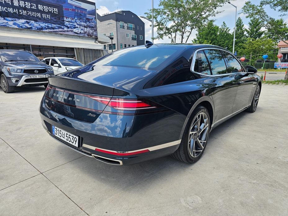 Genesis G90 2023