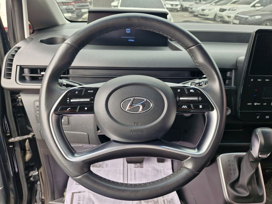 Hyundai Staria 2022