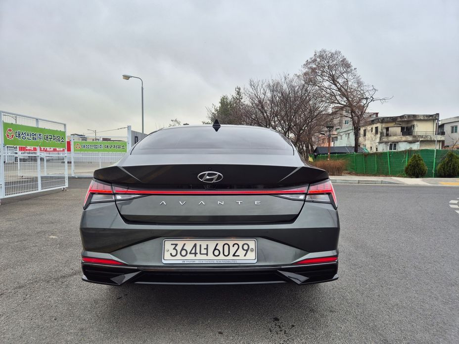 Hyundai AVANTE 2021