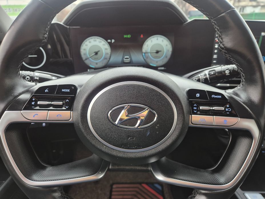 Hyundai AVANTE 2021